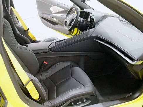 Used 2024 Chevrolet Corvette Z06 w/ Z07 Performance Package RWD image 33