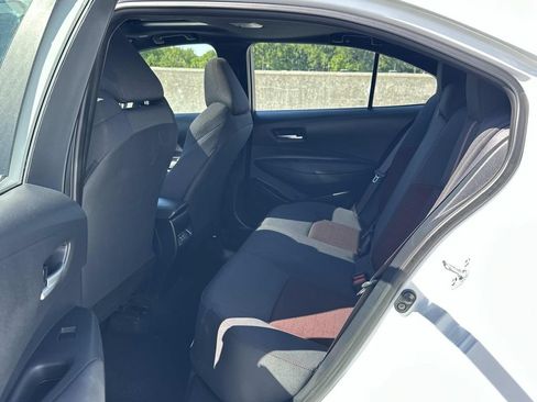 Used 2024 Toyota Corolla SE w/ SE Premium Package FWD image 18