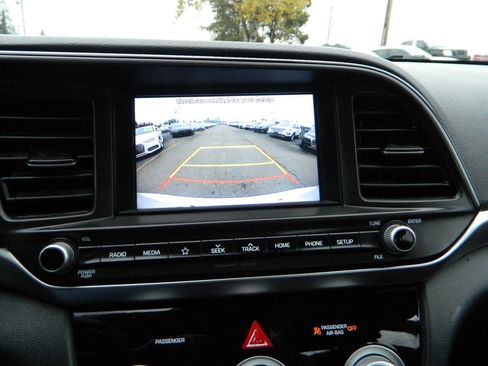 Used 2019 Hyundai Elantra SEL w/ Cargo Package image 19