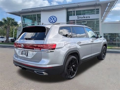 New 2026 Volkswagen Atlas SE image 4
