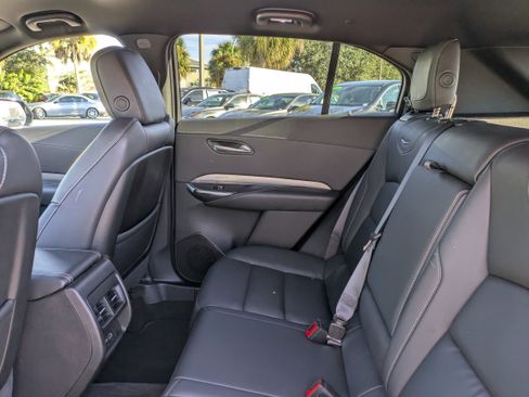 Used 2025 Cadillac XT4 Premium Luxury image 15