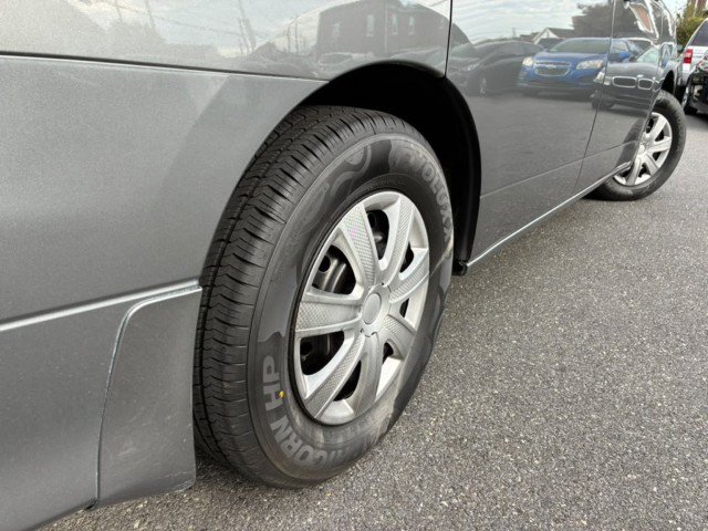 Used 2015 Nissan Quest S FWD image 28