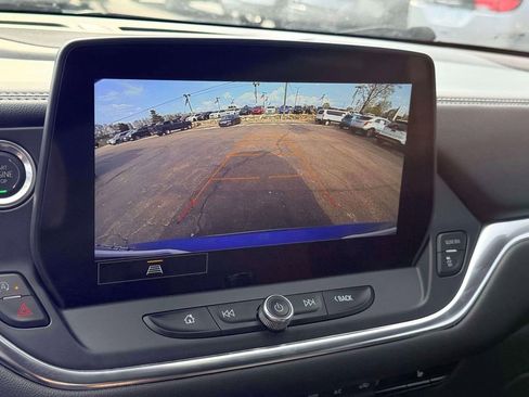 Used 2025 Chevrolet Blazer LT FWD image 21