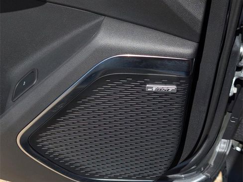 New 2026 GMC Acadia Elevation w/ Elevation Premium Package image 17