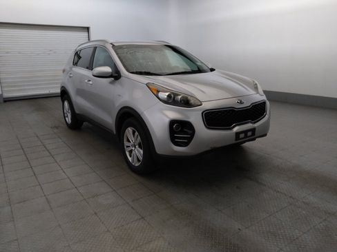Used 2018 Kia Sportage LX w/ LX Popular Package AWD/4WD image 13