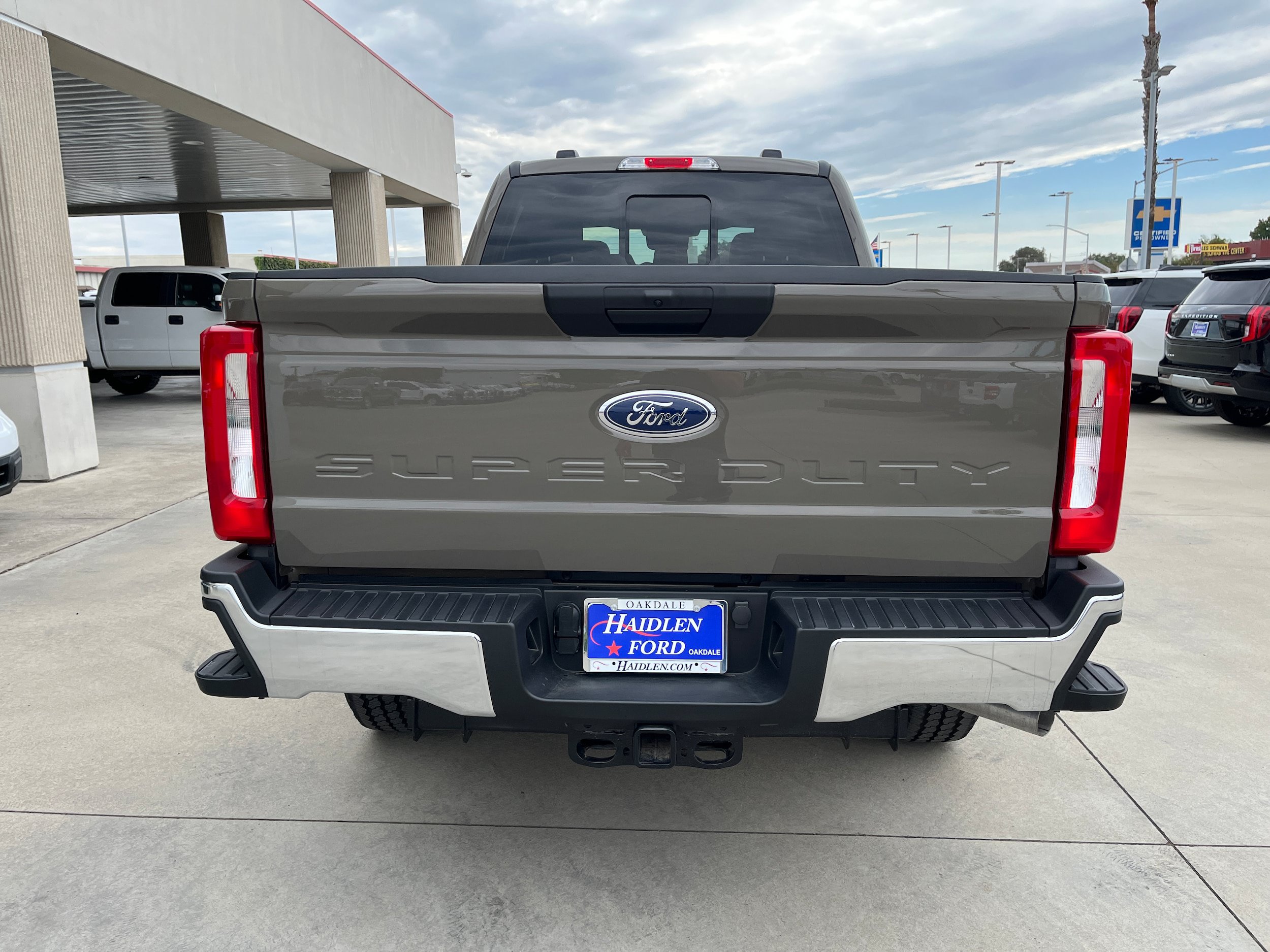 New 2026 Ford F250 XLT w/ FX4 Off-Road Package AWD/4WD image 5