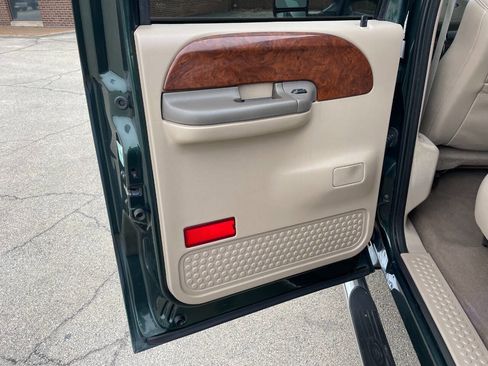 Used 2002 Ford F350 Lariat image 21