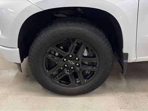 Certified 2022 Chevrolet Silverado 1500 RST image 27