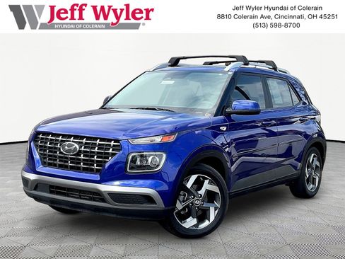 Used 2024 Hyundai Venue Limited FWD image 1