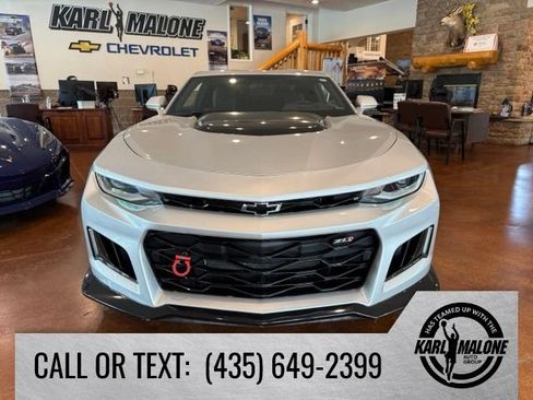 Used 2018 Chevrolet Camaro ZL1 RWD image 2