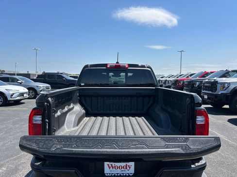 New 2026 GMC Canyon AT4 w/ Technology Plus Package AWD/4WD image 37