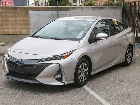 Used 2022 Toyota Prius Prime Limited FWD image 5