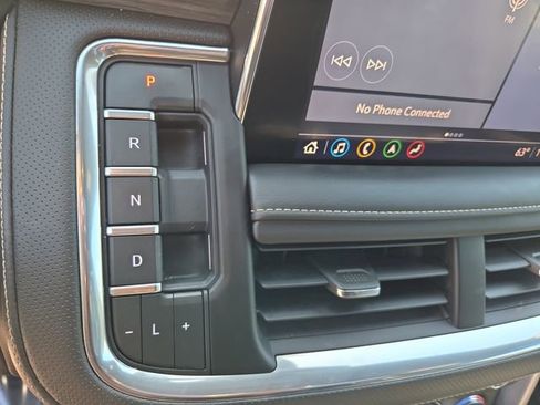 Used 2021 GMC Yukon SLT w/ Rear Media and Nav Package image 31