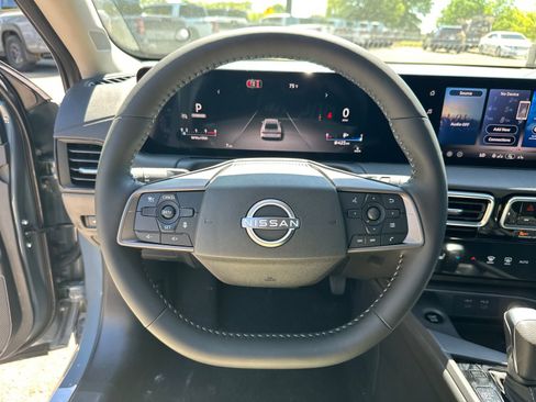 New 2026 Nissan Sentra SV w/ SV Convenience Package FWD image 21