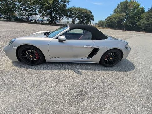 Used 2021 Porsche 718 Boxster GTS w/ Premium Package RWD image 2