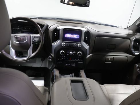 Used 2022 GMC Sierra 1500 SLT AWD/4WD image 17