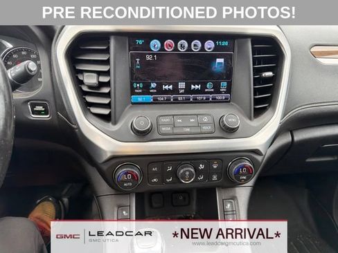 Used 2017 GMC Acadia SLE AWD/4WD image 26