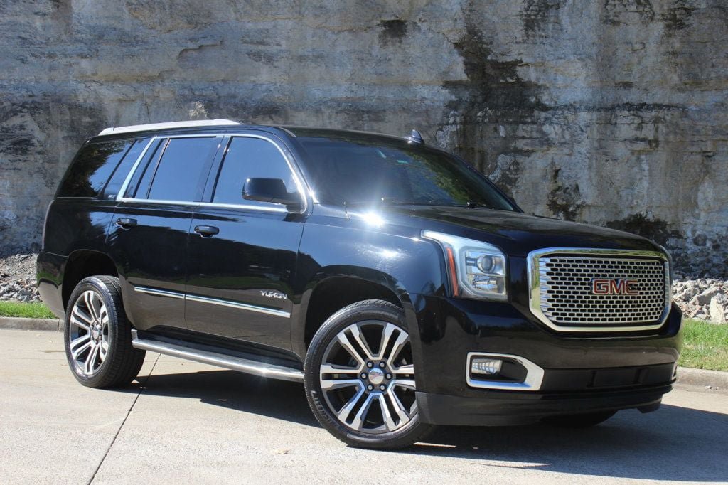 Used 2018 GMC Yukon SLT AWD/4WD image 2