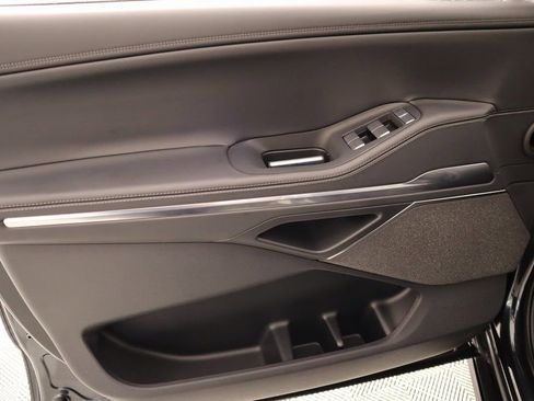 New 2025 Lincoln Navigator Reserve image 17