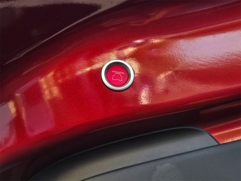 Used 2023 Tesla Model X Plaid image 17