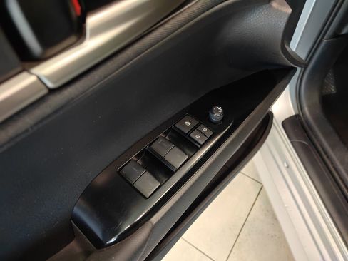 Used 2025 Toyota Camry LE image 10