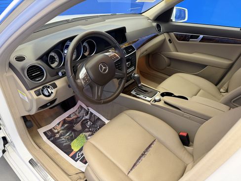 Used 2013 Mercedes-Benz C 300 4MATIC Sedan image 11