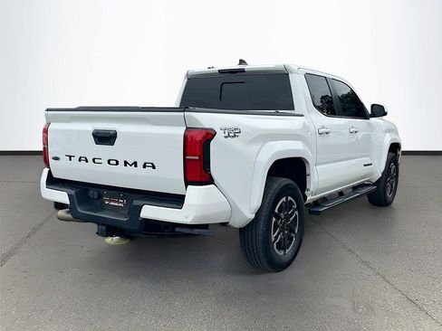 Used 2024 Toyota Tacoma TRD Sport w/ TRD Sport Upgrade Package RWD image 7