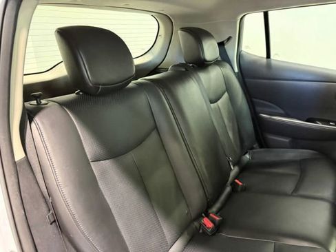 Used 2016 Nissan Leaf SL w/ Premium Package image 28