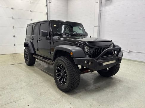 Used 2017 Jeep Wrangler Unlimited Sport w/ Quick Order Package 24S AWD/4WD image 2