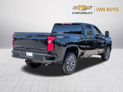 Used 2026 Chevrolet Silverado 2500 Custom AWD/4WD image 5