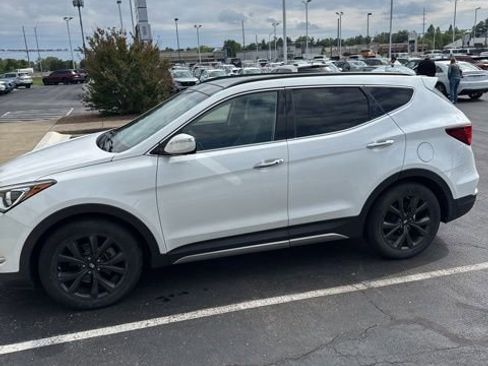 Used 2018 Hyundai Santa Fe Sport AWD/4WD image 4