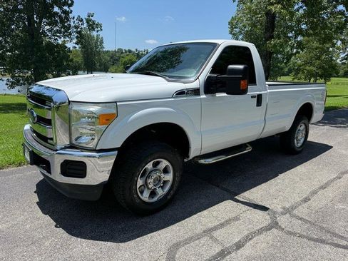 Used 2013 Ford F250 XLT w/ XLT Interior Pkg AWD/4WD image 3