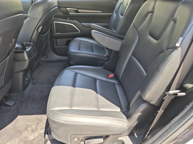 Used 2025 Kia Telluride S AWD/4WD image 28