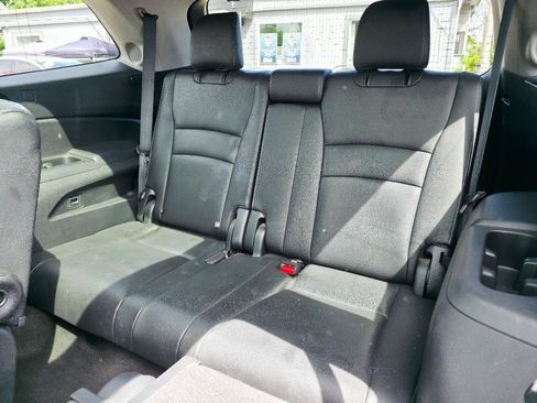 Used 2017 Honda Pilot Elite image 17