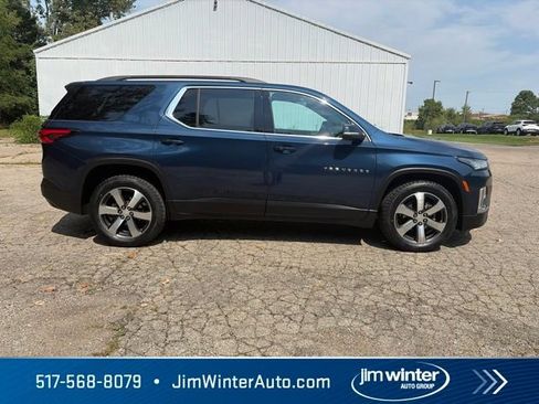 Used 2023 Chevrolet Traverse LT w/ LT Premium Package AWD/4WD image 7