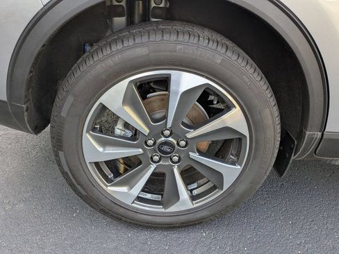 Used 2023 Ford Escape Platinum AWD/4WD image 27
