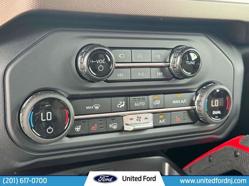 Used 2024 Ford Bronco Heritage Edition image 19