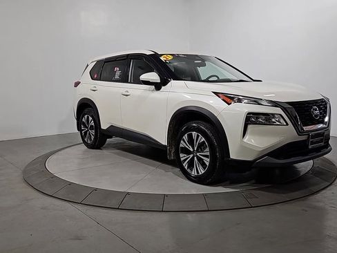 Certified 2021 Nissan Rogue SV image 9