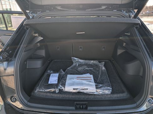 New 2026 Volkswagen Tiguan SEL R-Line image 6