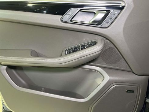 New 2026 Porsche Macan AWD/4WD image 35