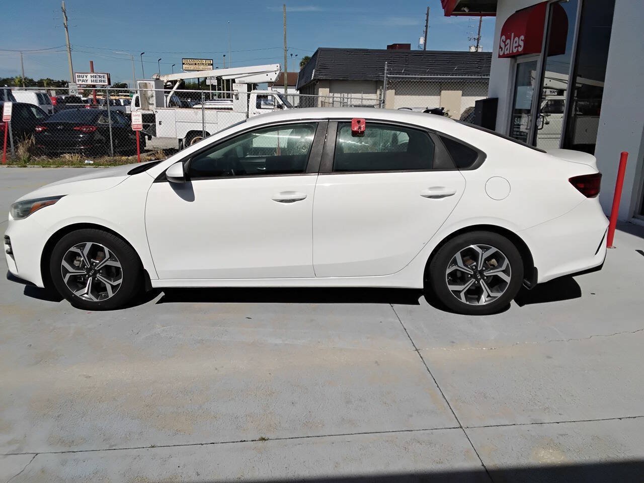 Used 2020 Kia Forte LXS FWD image 3