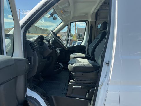 Used 2016 RAM ProMaster 2500 w/ Mopar Trailer Tow Group FWD image 10