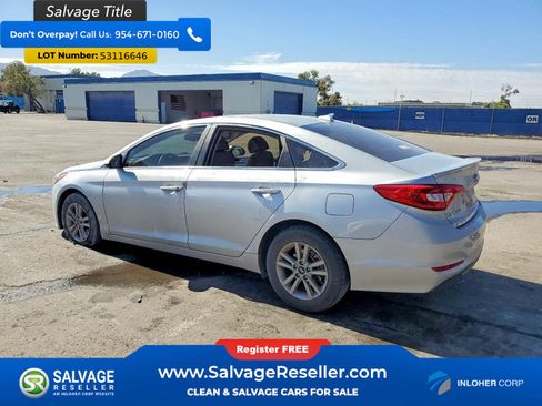 Used 2015 Hyundai Sonata SE w/ Option Group 02 FWD image 3