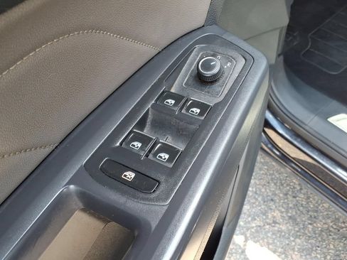 Used 2021 Volkswagen Atlas Cross Sport SE AWD/4WD image 9