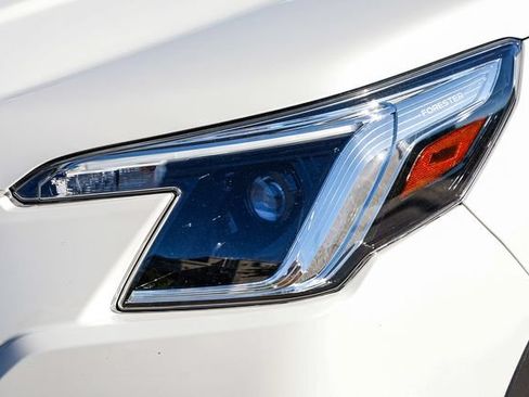 Used 2023 Subaru Forester Premium AWD/4WD image 8
