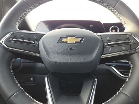 New 2026 Chevrolet Equinox EV LT image 33