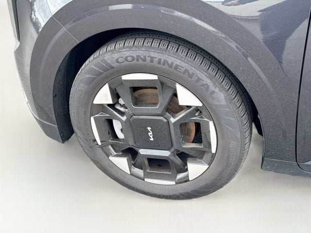 Certified 2026 Kia Carnival EX FWD image 31