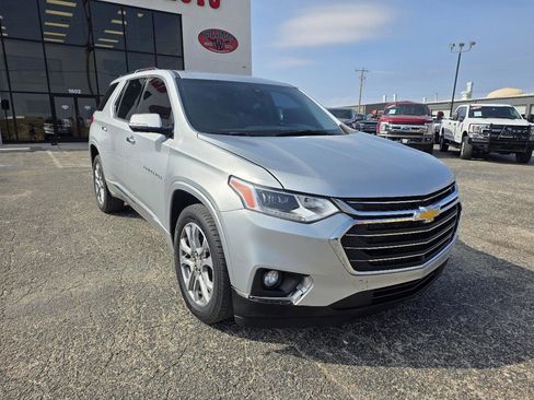 Used 2020 Chevrolet Traverse Premier AWD/4WD image 1