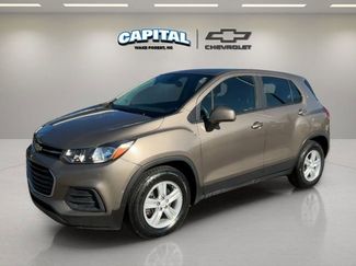 Used 2020 Chevrolet Trax LS video 1