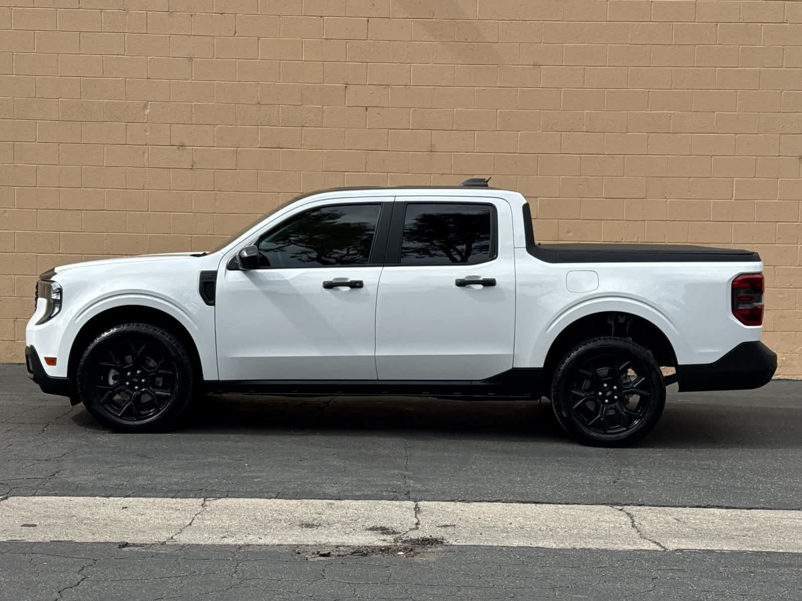 Certified 2025 Ford Maverick XLT w/ XLT Luxury Package AWD/4WD image 5